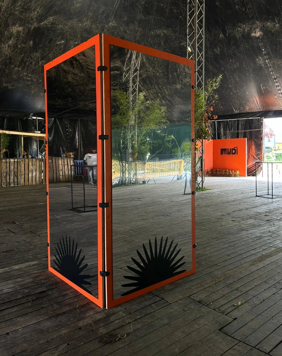 structure miroir décorative sur mesure