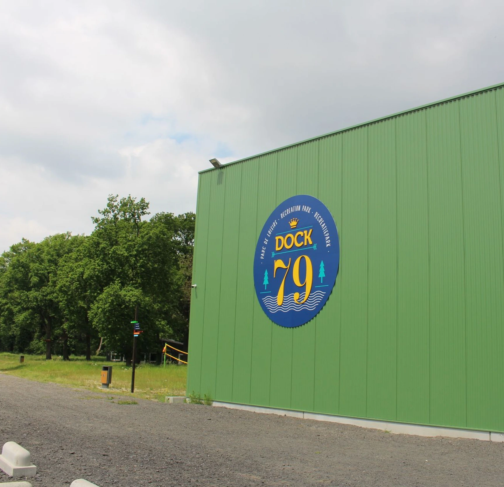 signalétique logo personnalisé