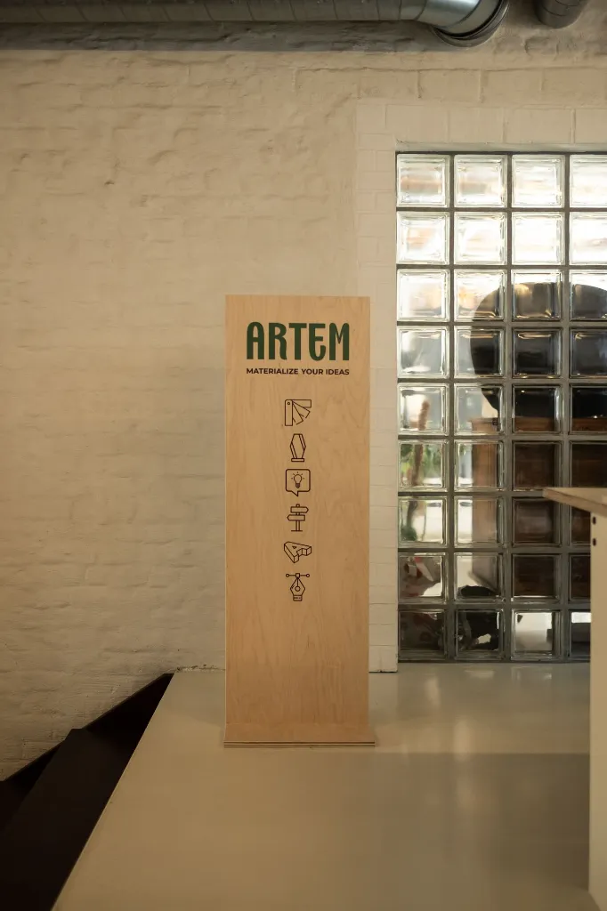 Artem_Produits_FloBalaes_Totems_004.webp