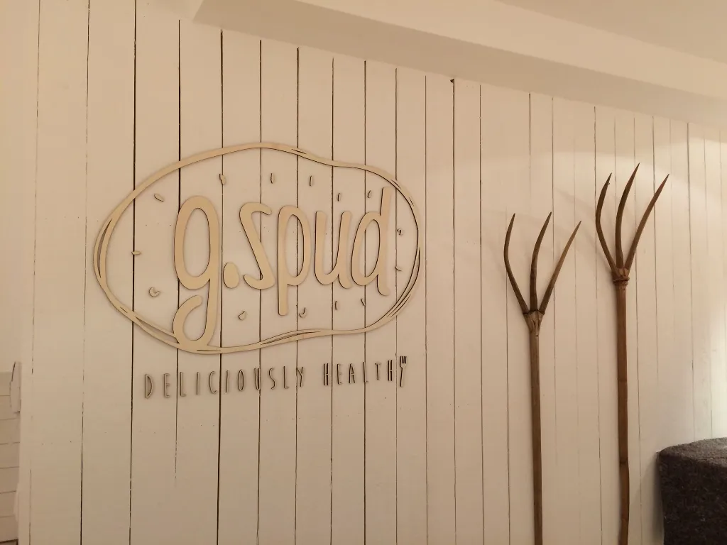 gspud_lettrage_logo_restaurant_4.webp