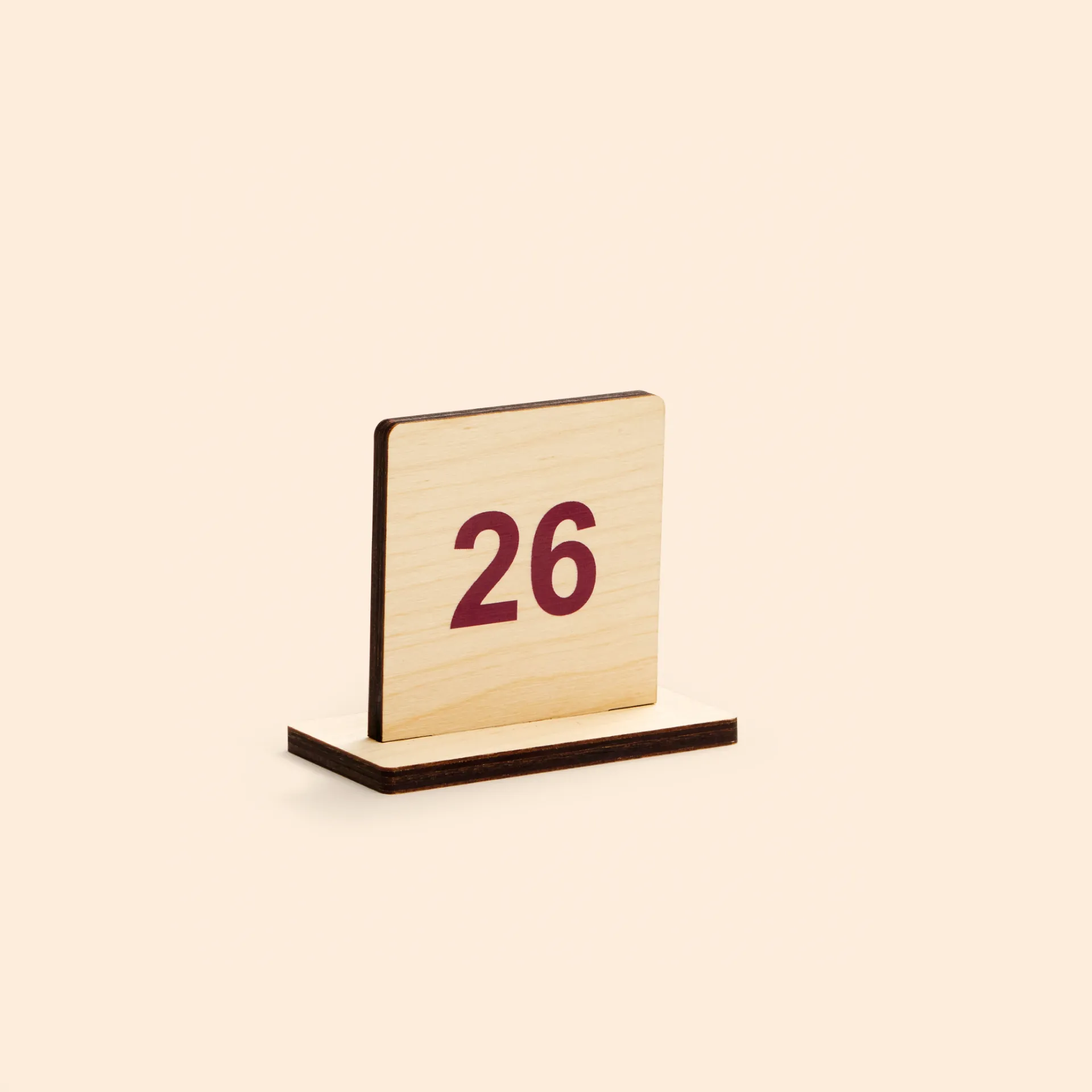 Numéro de table bois carré